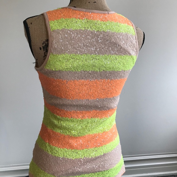 Gorgeous summer tank in bright colors like new - Picture 2 of 3